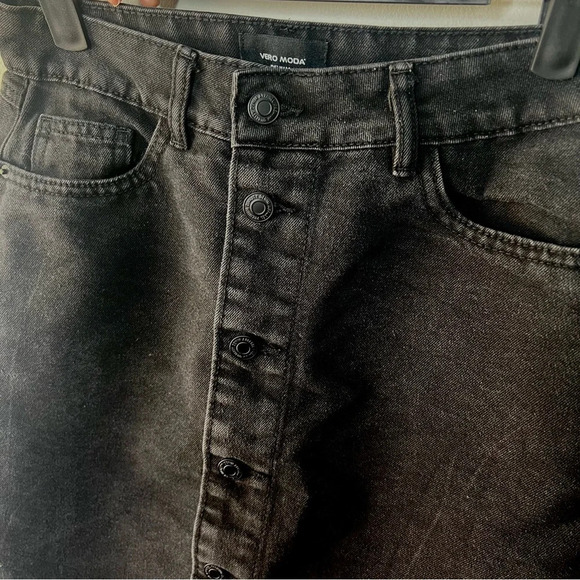 Vero Moda High Waisted Black Denim Button Down Mini Skirt Size Small 90s - Picture 3 of 6